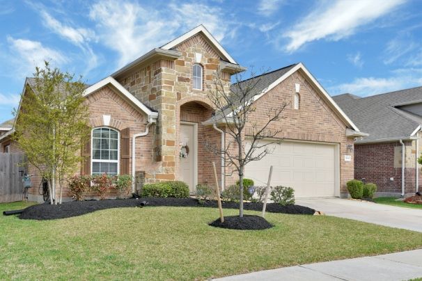 https://ErikPacheco.NewConstructionHomesNOW.com